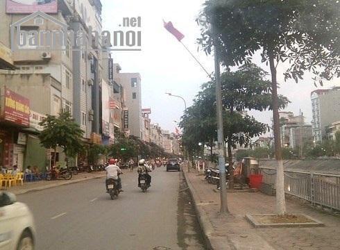 Bán đất mặt phố Nguyễn Khang 200m2 MT:7m giá rẻ
