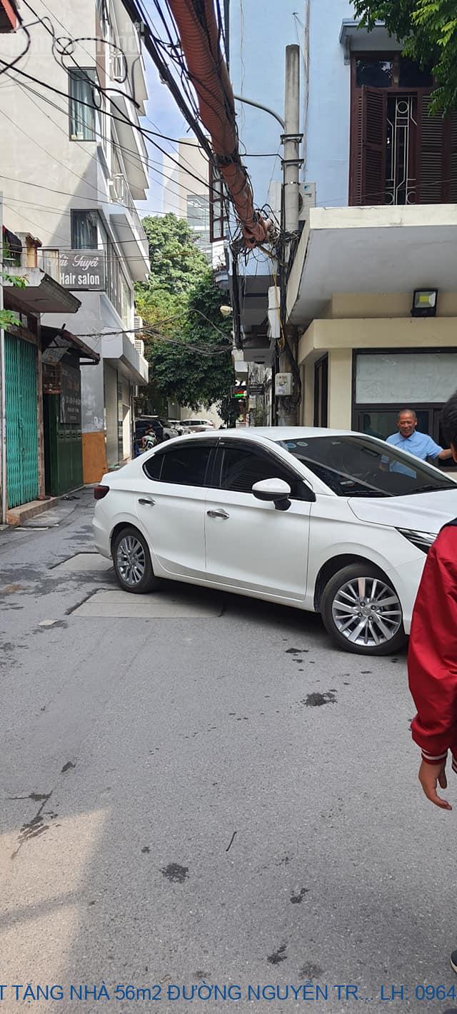 BÁN ĐẤT TẶNG NHÀ 56m2 ĐƯỜNG NGUYỄN TRÃI Ô TÔ ĐỖ, KINH DOANH NGON.