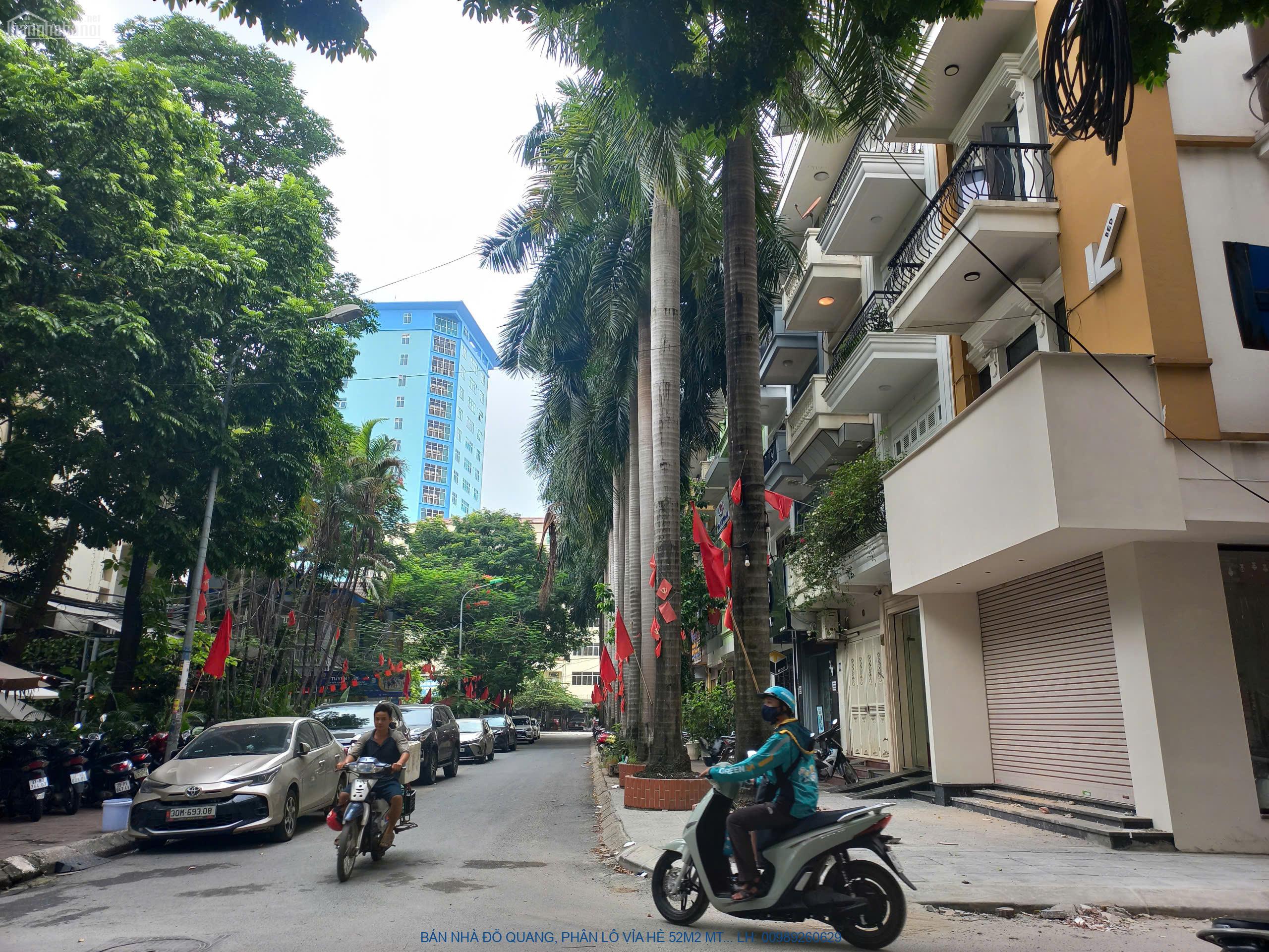 BÁN NHÀ ĐỖ QUANG, PHÂN LÔ VỈA HÈ 52M2 MT4M, OTO TRÁNH, KINH DOANH,