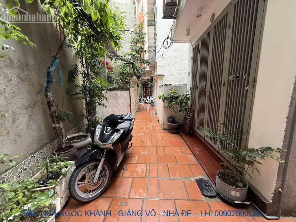 BÁN NHÀ NGỌC KHÁNH - GIẢNG VÕ - NHÀ ĐẸP DÂN XÂY - 42M2X5T - 9.85 TỶ