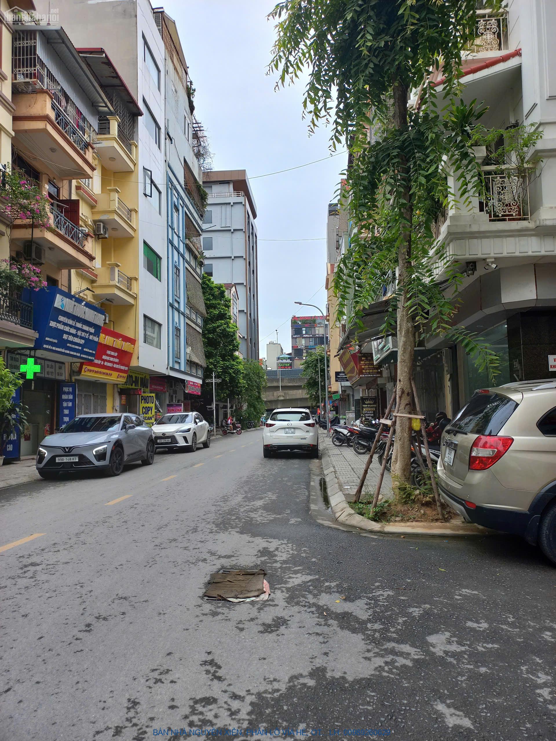 BÁN NHÀ NGUYỄN XIỂN, PHÂN LÔ VỈA HÈ, OTO TRÁNH, 60M2 MT4.5, KINH