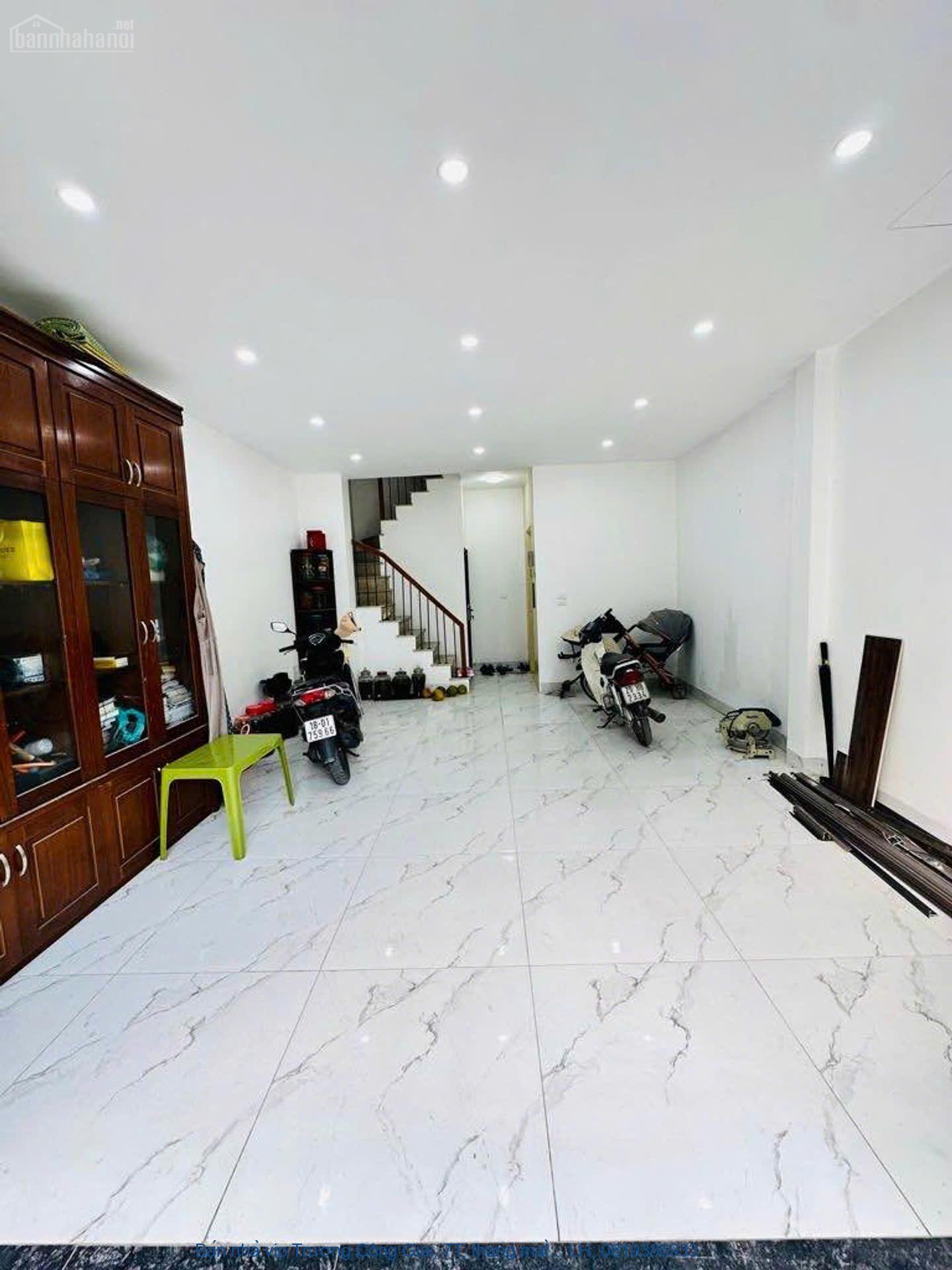 Bán nhà vip Trương Công Giai, 7T, thang máy, sát phố , nhỉnh 15 