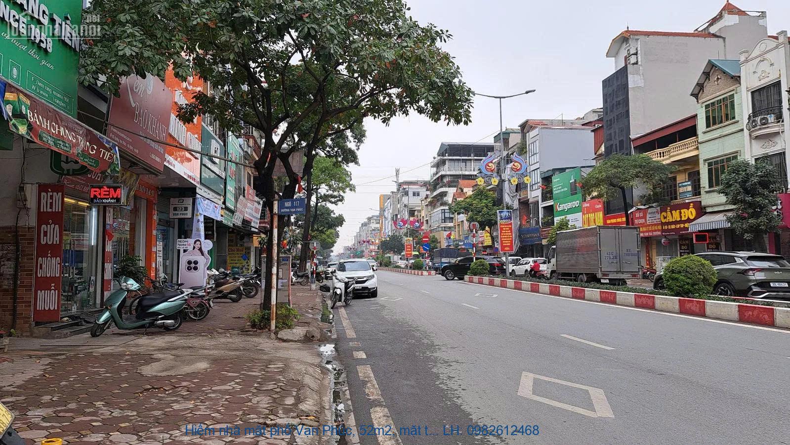 Hiếm nhà mặt phố Vạn Phúc, 52m2, mặt tiền 3.5m, vị trí đẹp, kinh