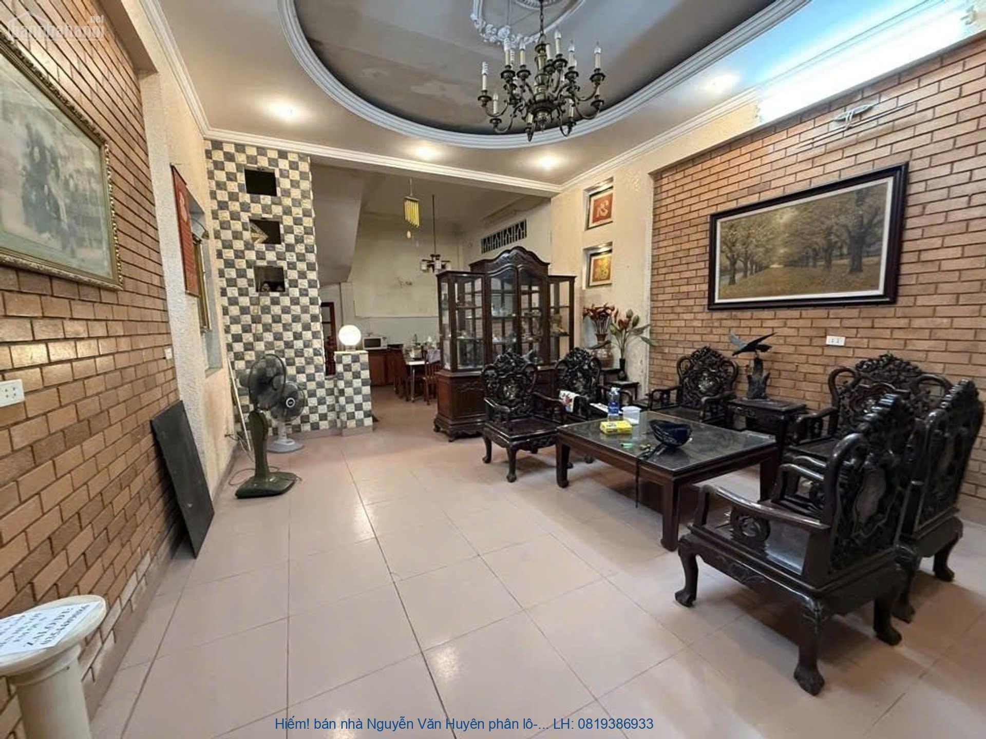 Hiếm! bán nhà Nguyễn Văn Huyên phân lô- sát phố 4T hơn 15 tỷ